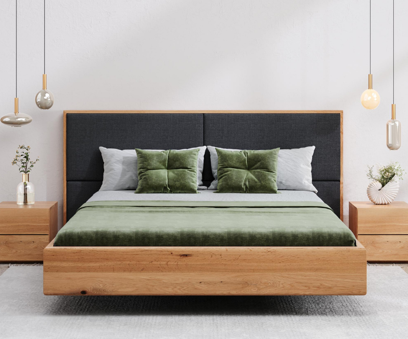 S čalúnením a úložným priestorom