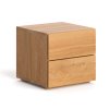 Dizajnový nočný stolík Cube z dreva s dvomi šuflíkmi, pohľad zboku.
